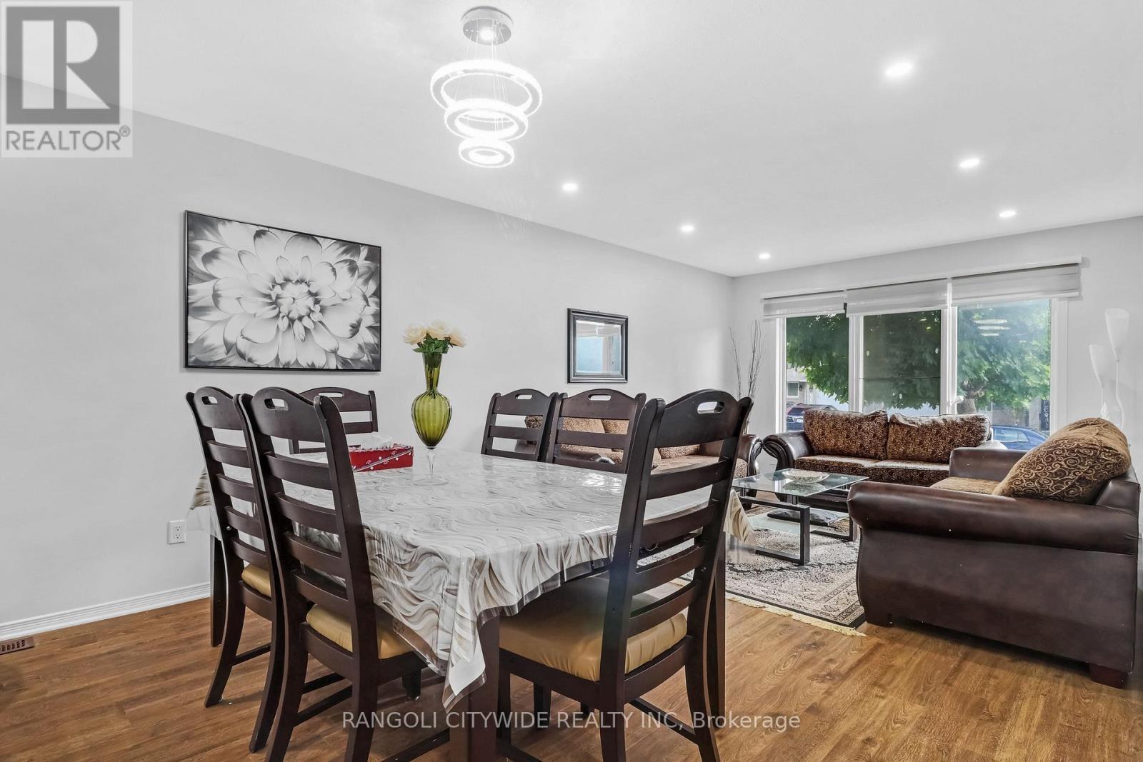 5962 Pineglade Crescent, Ottawa, Ontario  K1W 1G7 - Photo 3 - X13581672
