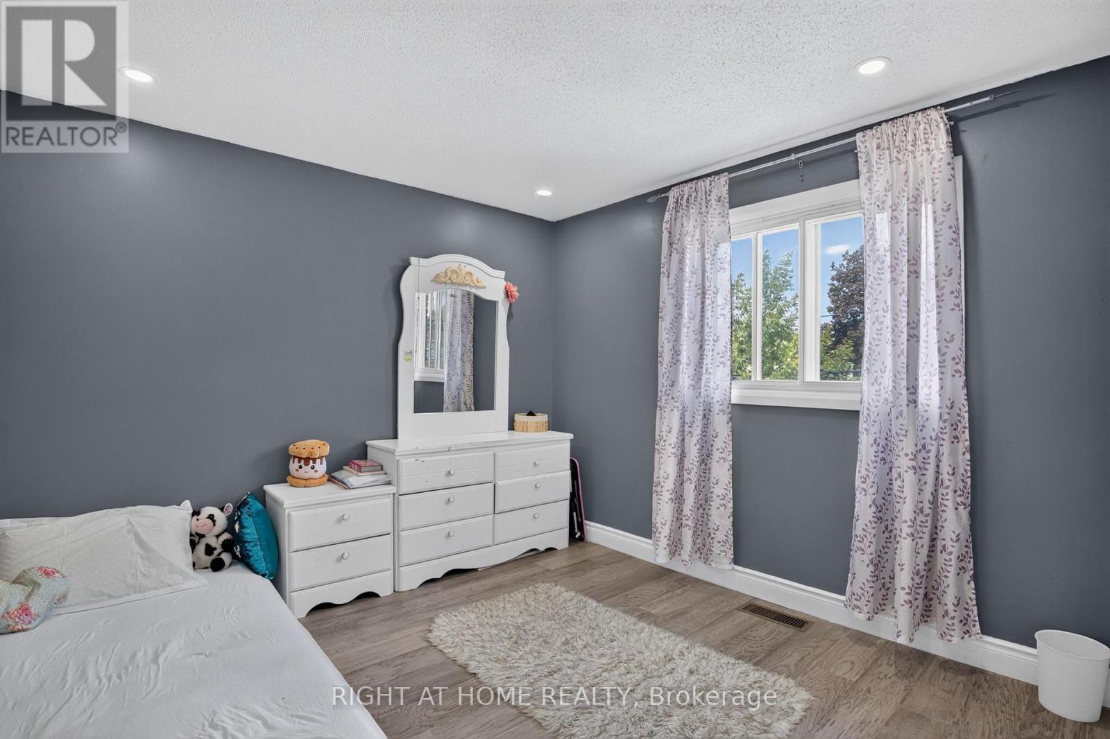 1385 Chartrand Avenue, Ottawa, Ontario  K1E 1H9 - Photo 20 - X13581772