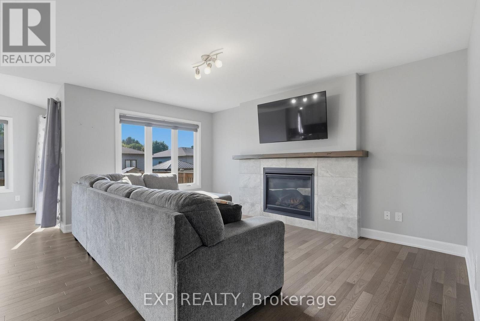 224 Capri Avenue, Russell, Ontario  K0A 1W0 - Photo 5 - X13581926