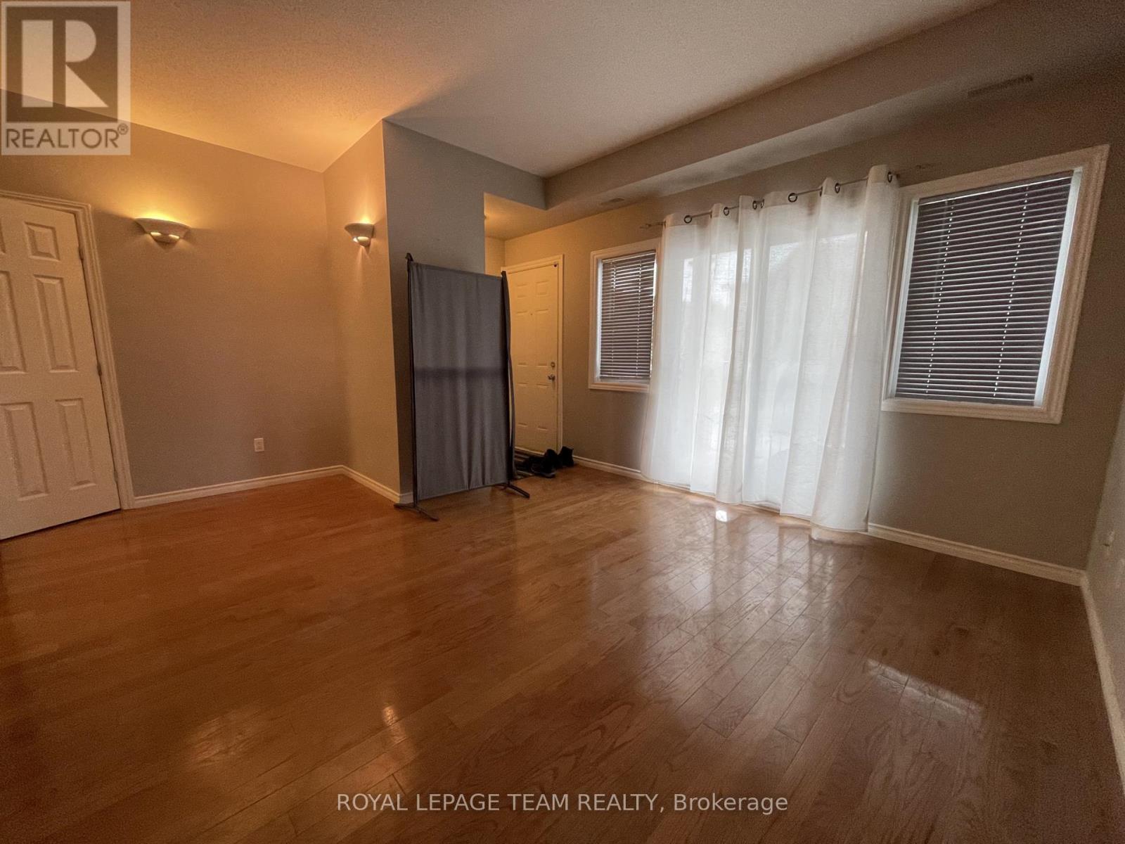 B - 139 Oldfield Street, Ottawa, Ontario  K2G 7C7 - Photo 6 - X13582062