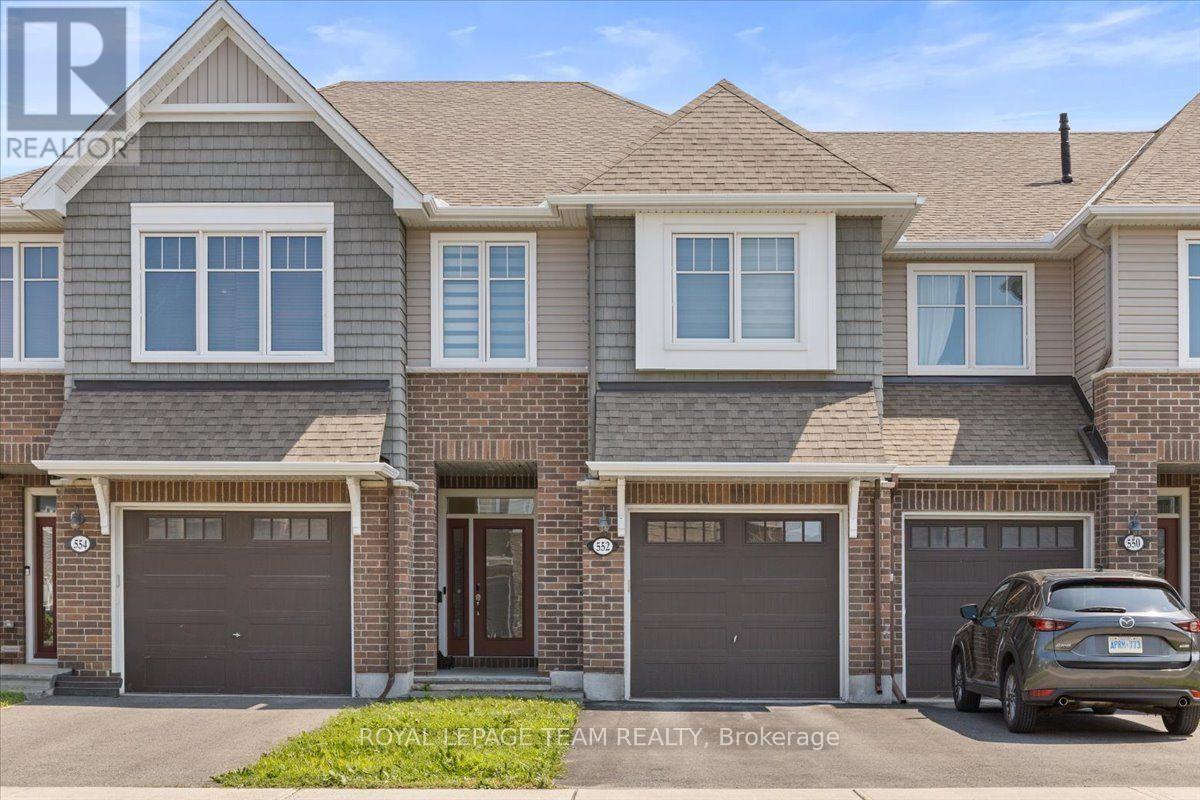 552 Jackdaw Avenue, Ottawa, Ontario  K2J 6N1 - Photo 1 - X13582072