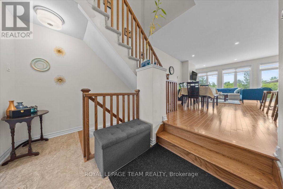 552 Jackdaw Avenue, Ottawa, Ontario  K2J 6N1 - Photo 5 - X13582072