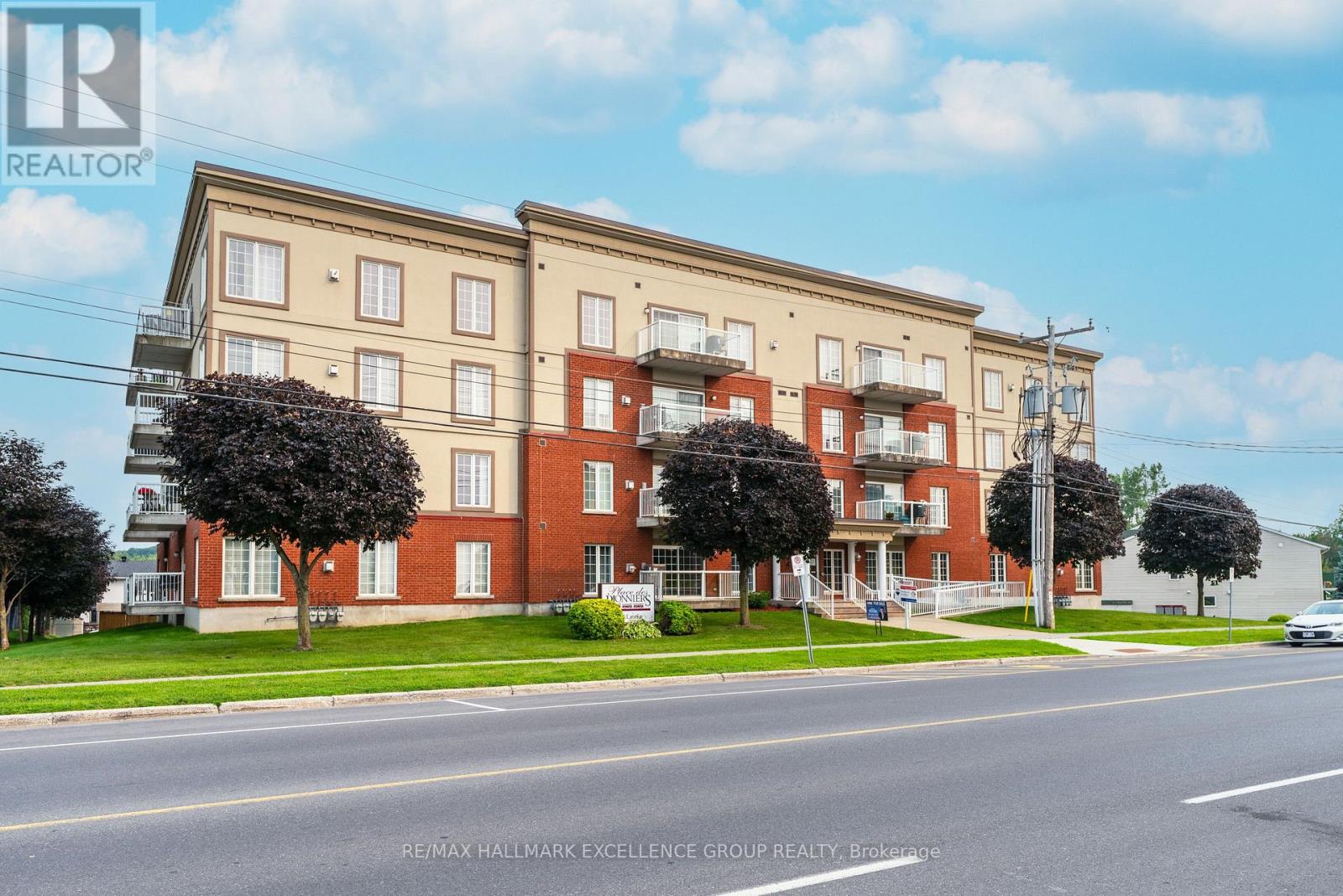 406 - 2921 Laurier Street, Clarence-Rockland, Ontario  K4K 1V2 - Photo 1 - X13582110