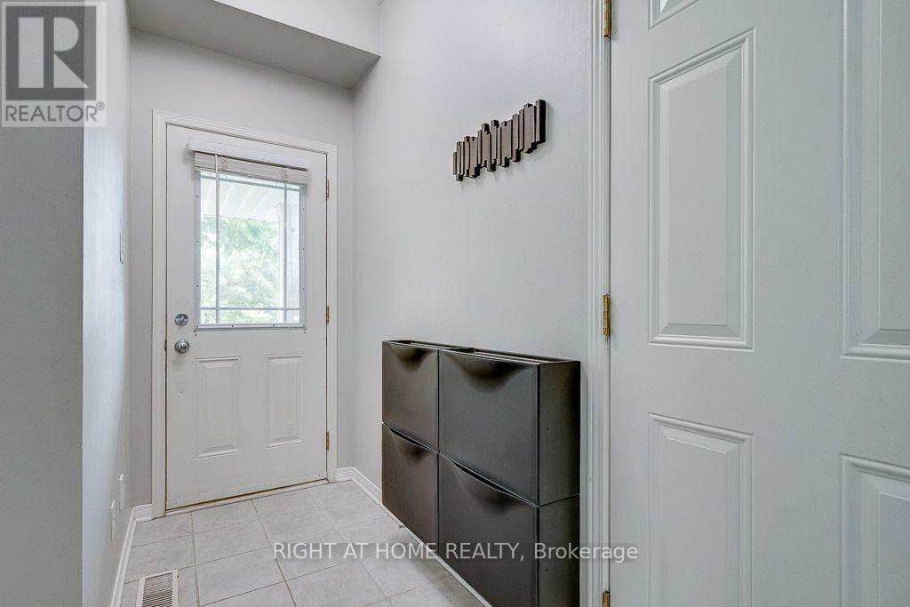247 Felicia Crescent, Ottawa, Ontario  K2G 7G2 - Photo 4 - X13582276