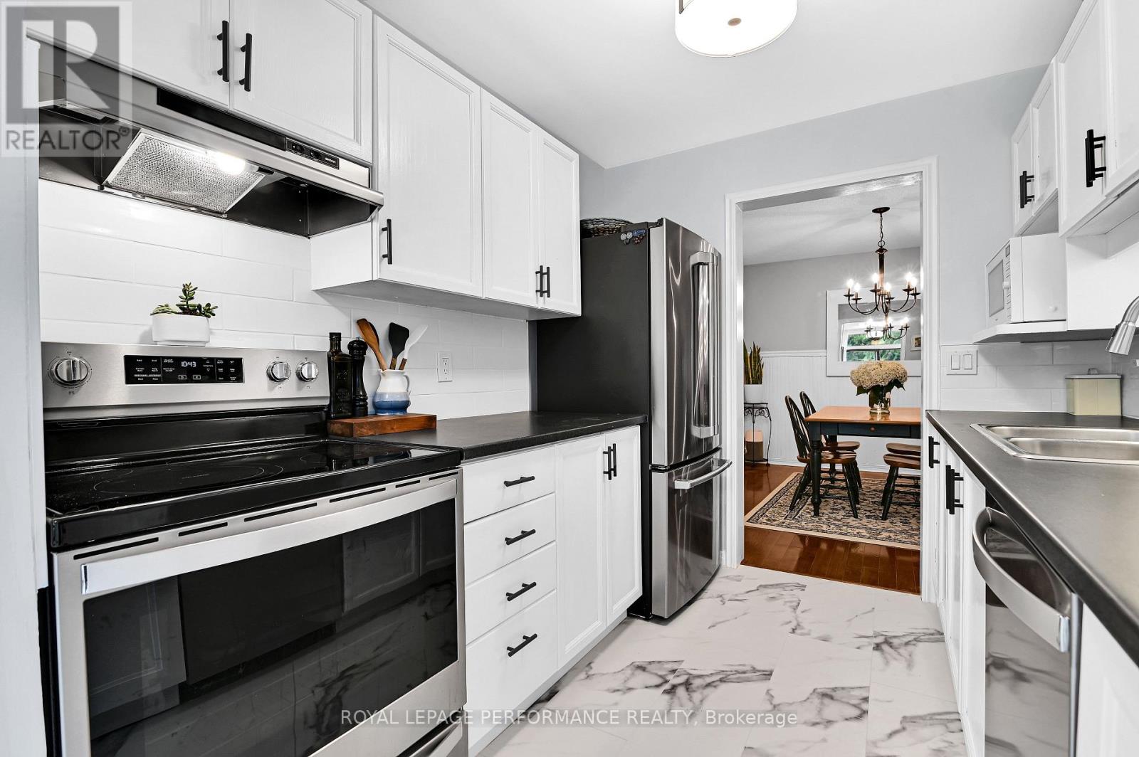 10 Rhapsody Lane, Ottawa, Ontario  K1V 1B1 - Photo 4 - X13582426