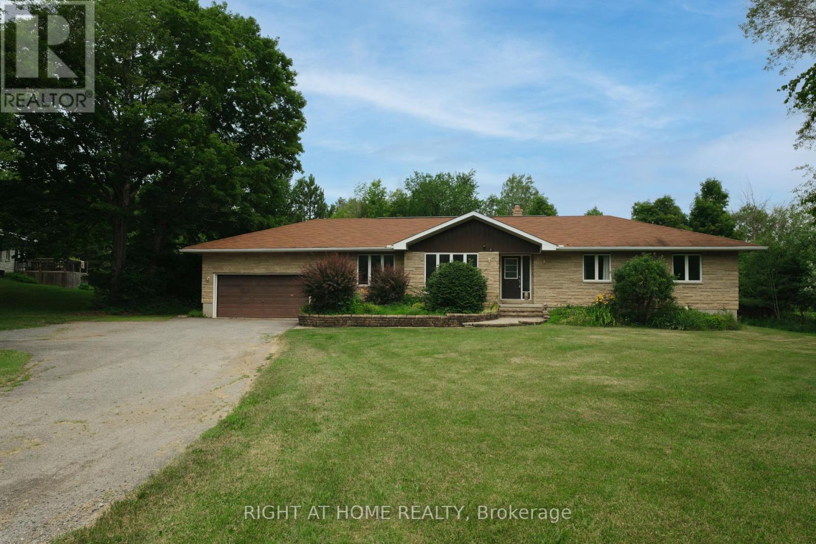 306 Lynx Hollow Drive, Mississippi Mills, Ontario  K0A 2X0 - Photo 1 - X13582520