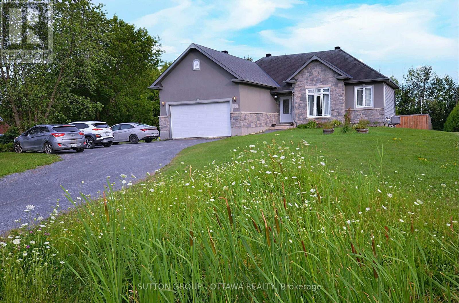 588 Russell Road, Clarence-Rockland, Ontario  K0A 2A0 - Photo 1 - X13582568