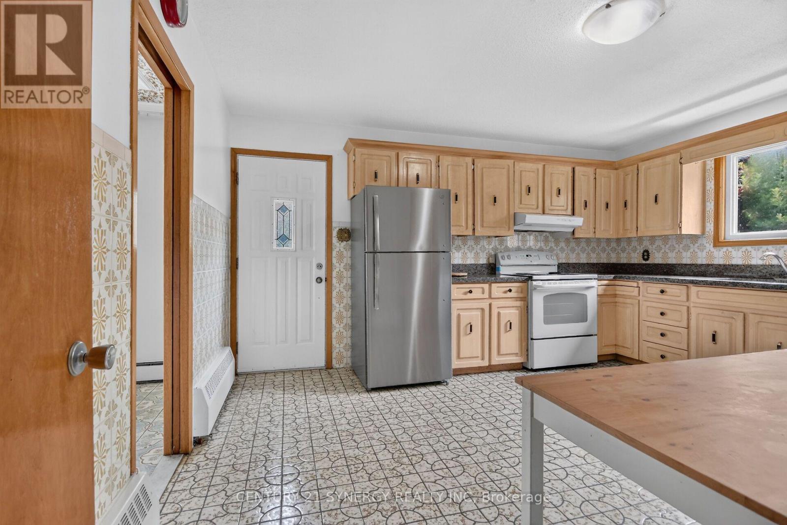 974 Greenbriar Avenue, Ottawa, Ontario  K2C 0J7 - Photo 10 - X13582608