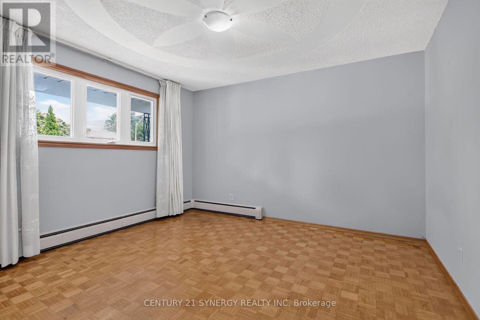 974 Greenbriar Avenue, Ottawa, Ontario  K2C 0J7 - Photo 13 - X13582608