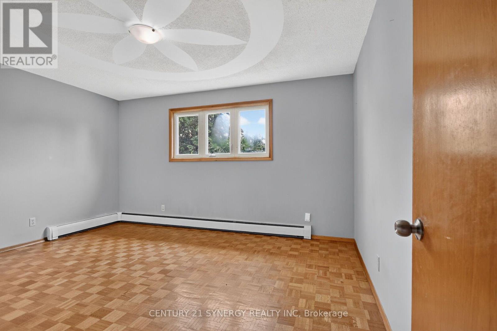 974 Greenbriar Avenue, Ottawa, Ontario  K2C 0J7 - Photo 16 - X13582608