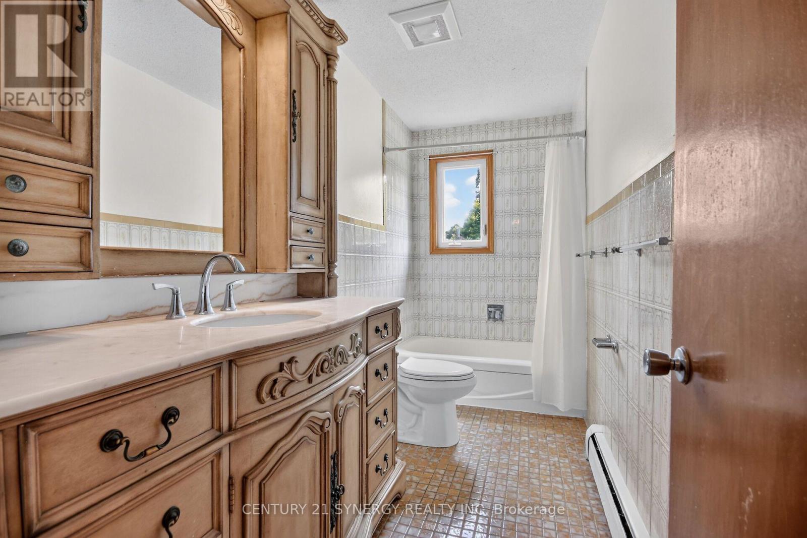 974 Greenbriar Avenue, Ottawa, Ontario  K2C 0J7 - Photo 17 - X13582608