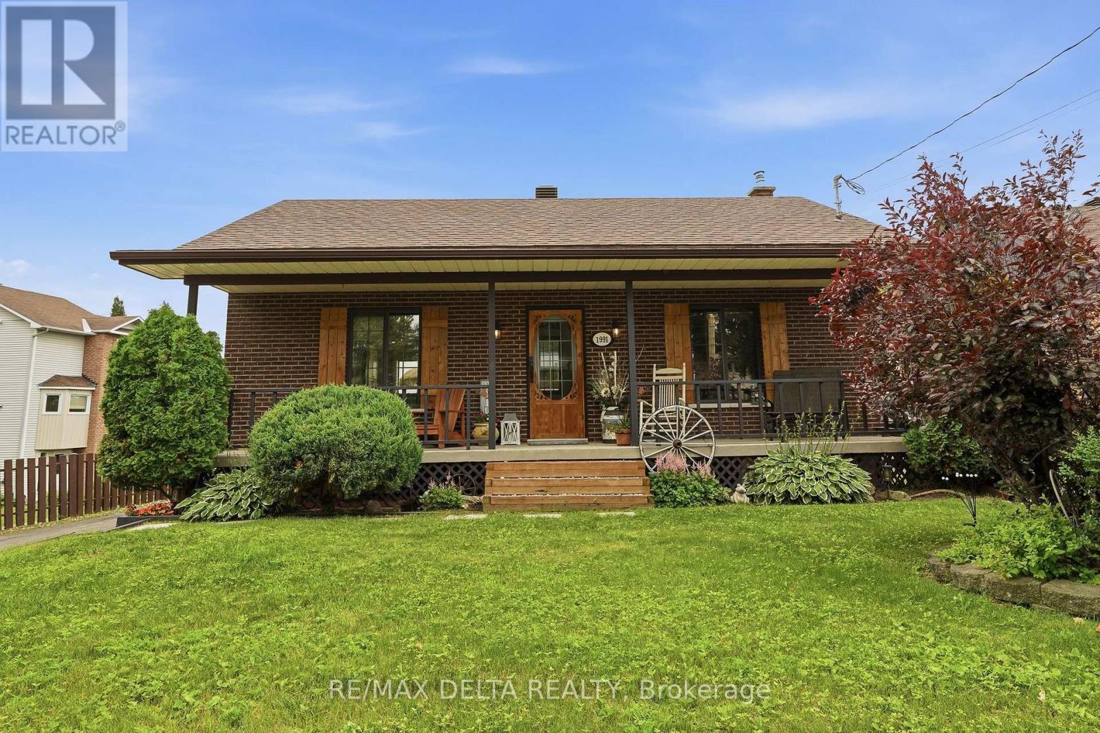 1991 Woods Street, Clarence-Rockland, Ontario  K4K 1H7 - Photo 2 - X13582672