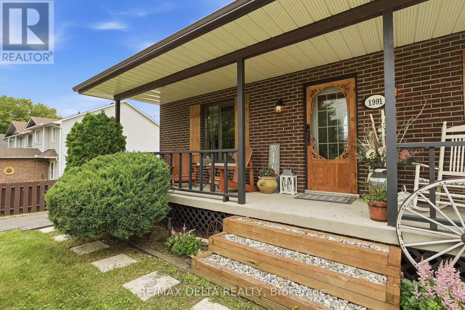 1991 Woods Street, Clarence-Rockland, Ontario  K4K 1H7 - Photo 3 - X13582672