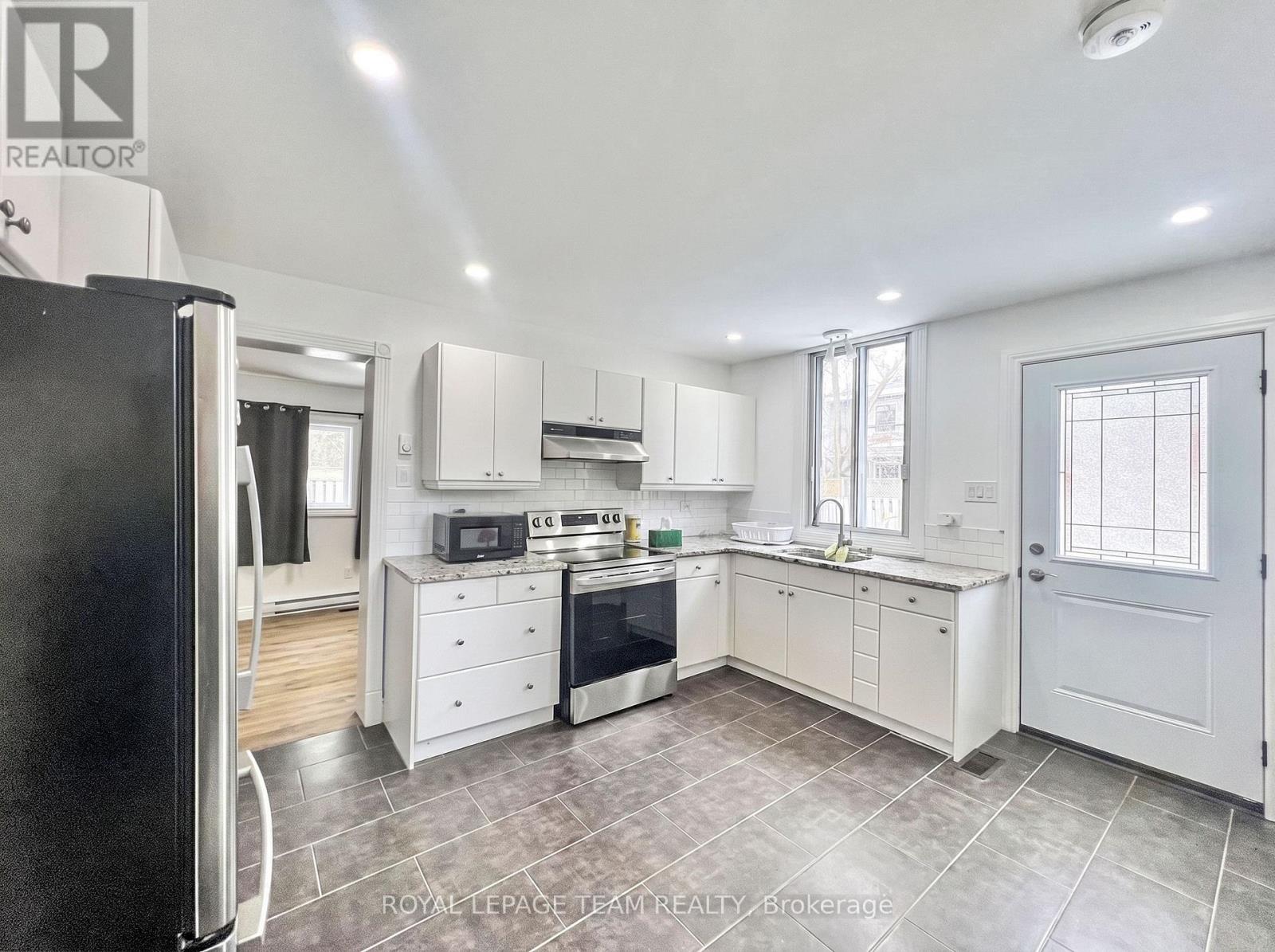 -B - 67 Queen Mary Street, Ottawa, Ontario  K1K 1X6 - Photo 10 - X13582936