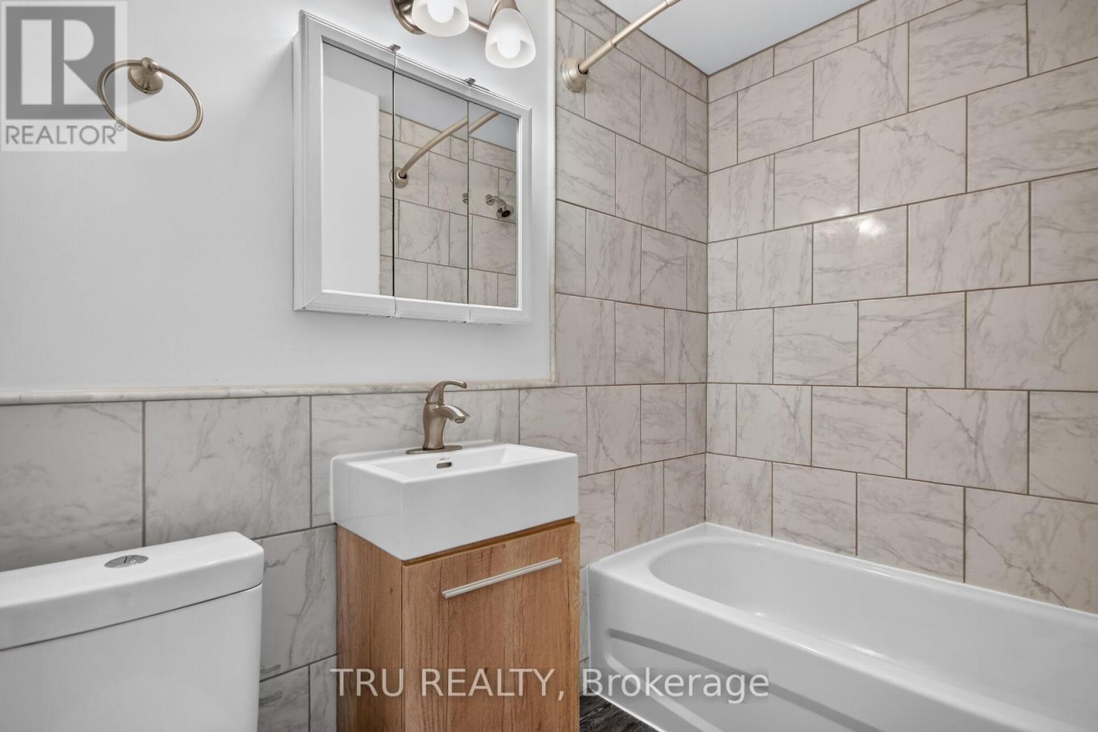 45 Bell Street N, Ottawa, Ontario  K1R 7C5 - Photo 16 - X13583114