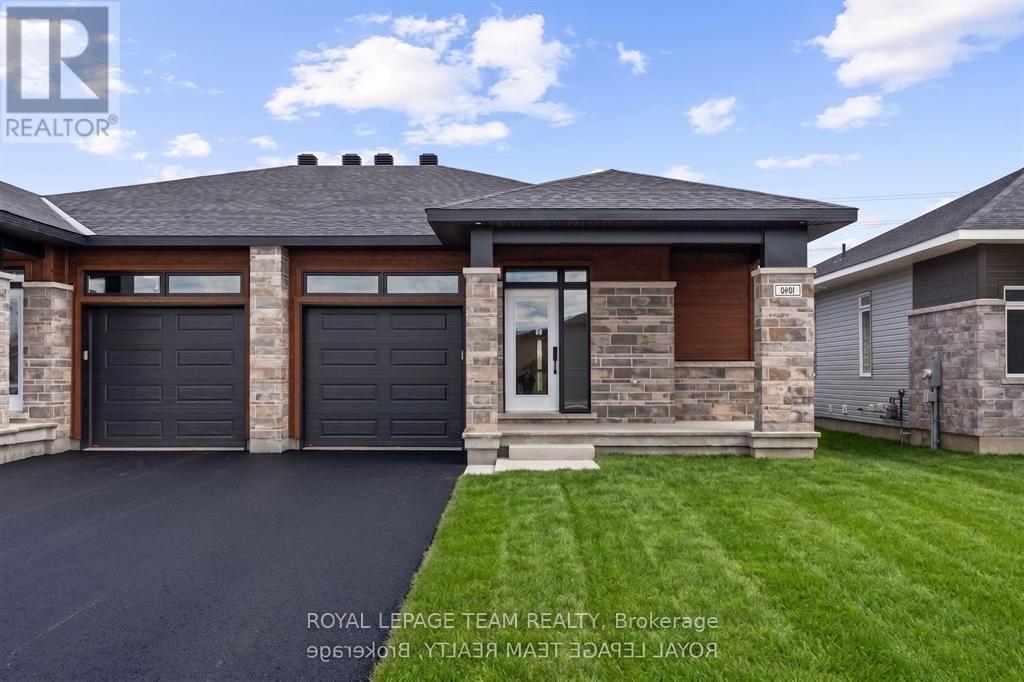 1094 Moore Street, Brockville, Ontario  K6V 0H2 - Photo 1 - X13583128