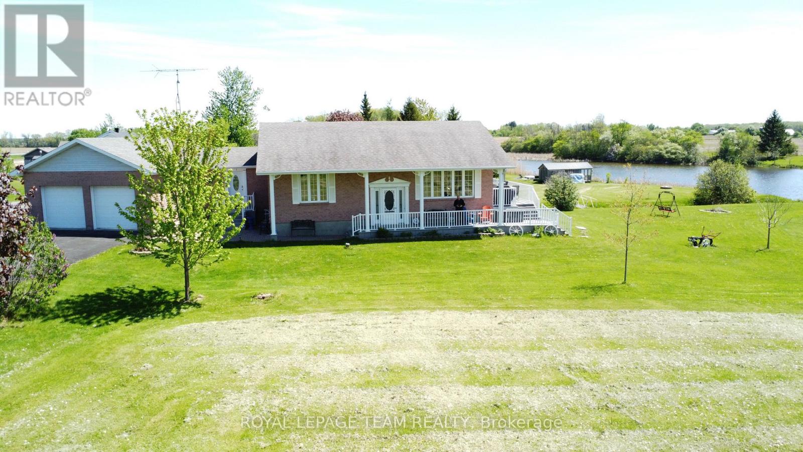 11708 Breezewood Avenue S, South Dundas, Ontario  K0C 1X0 - Photo 1 - X13583476