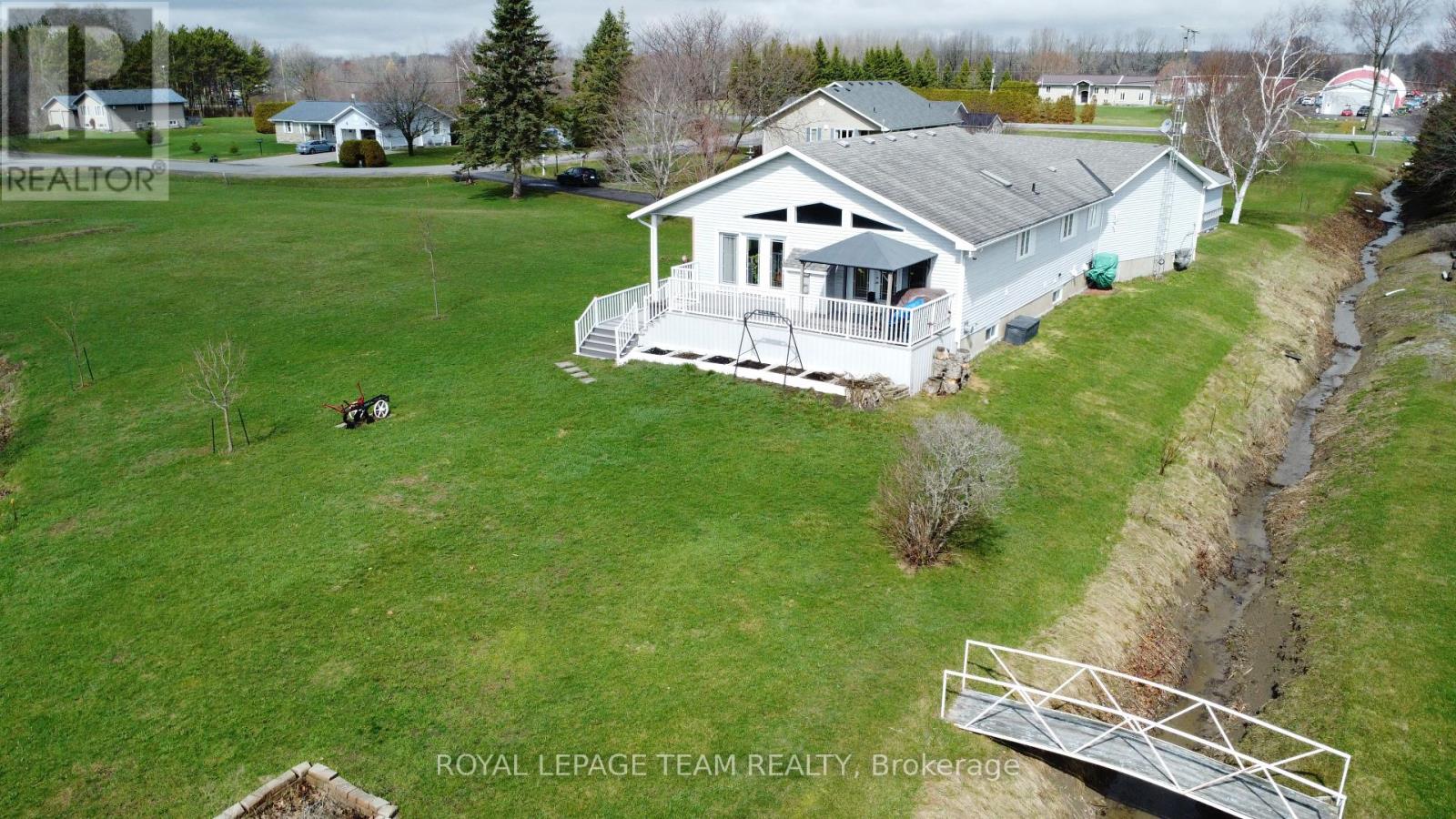 11708 Breezewood Avenue S, South Dundas, Ontario  K0C 1X0 - Photo 32 - X13583476