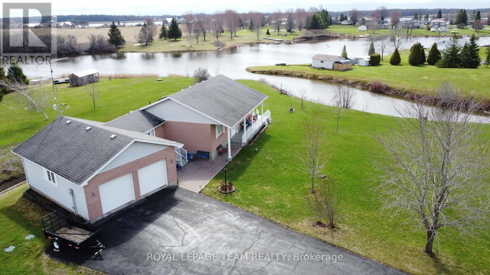 11708 Breezewood Avenue S, South Dundas, Ontario  K0C 1X0 - Photo 4 - X13583476