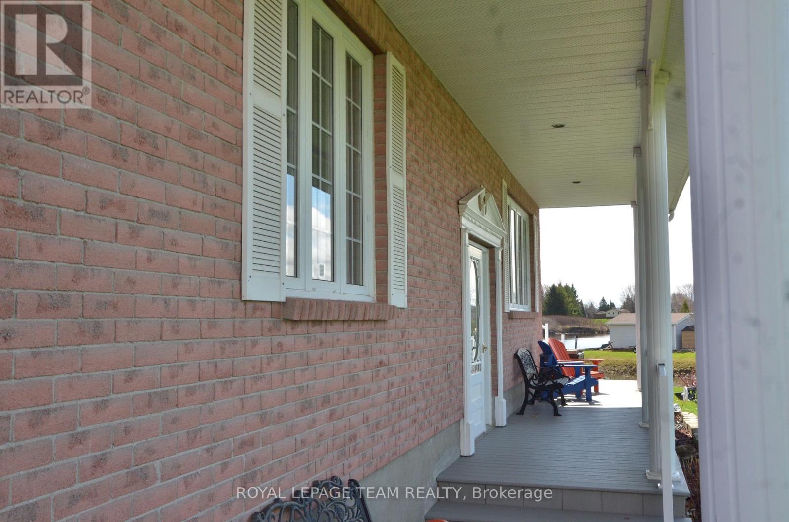 11708 Breezewood Avenue S, South Dundas, Ontario  K0C 1X0 - Photo 7 - X13583476