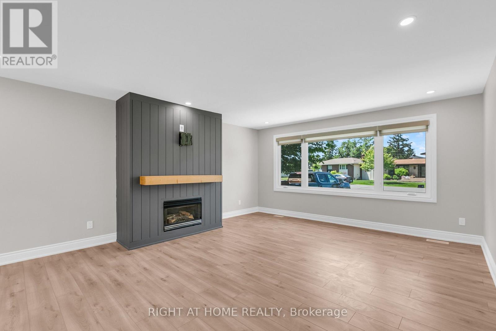 A - 29 Horner Drive, Ottawa, Ontario  K2H 5E8 - Photo 2 - X13583704