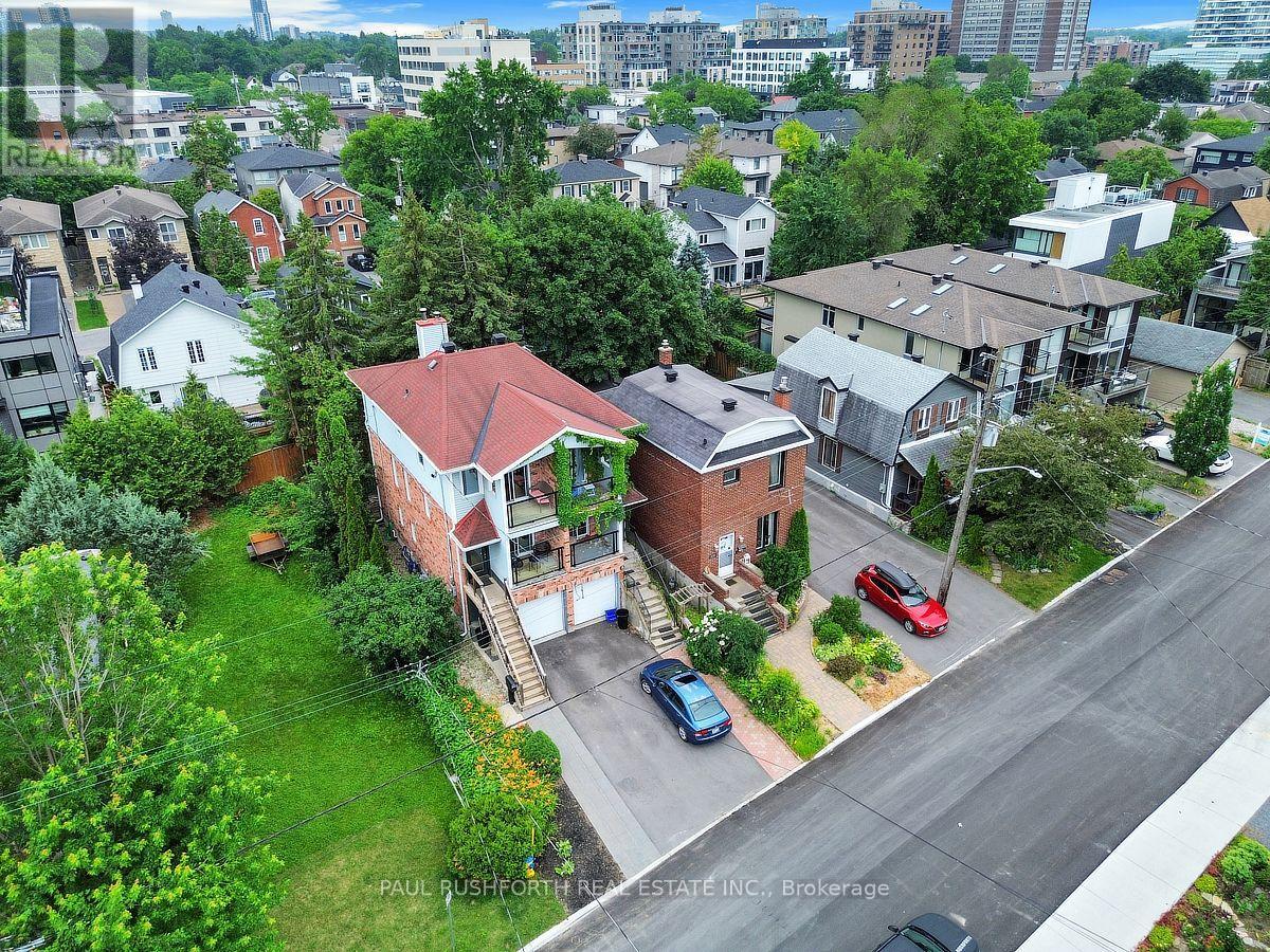 366 Wilmont Avenue, Ottawa, Ontario  K2A 0B1 - Photo 3 - X13583734