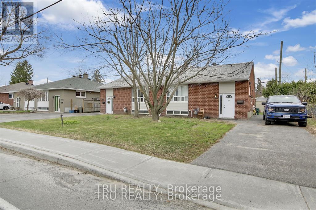 2428-2430 Iris Street, Ottawa, Ontario  K2C 1C6 - Photo 2 - X13583750