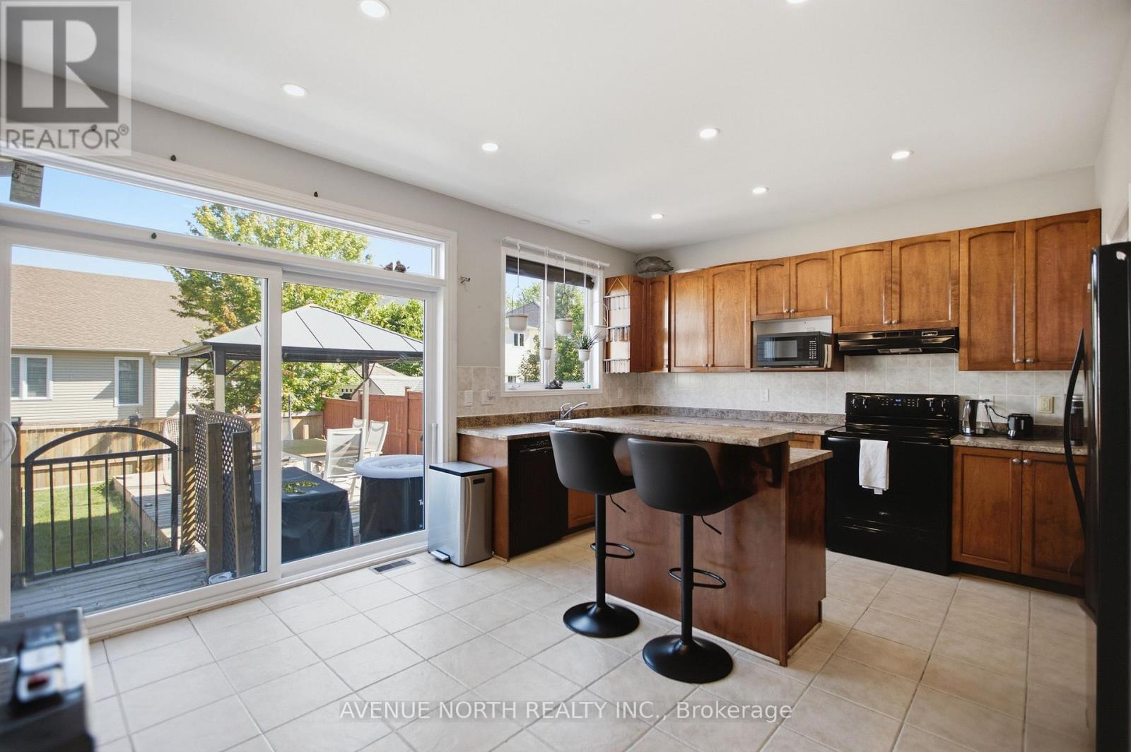 556 Mazari Crescent, Ottawa, Ontario  K2S 0A1 - Photo 12 - X13583794