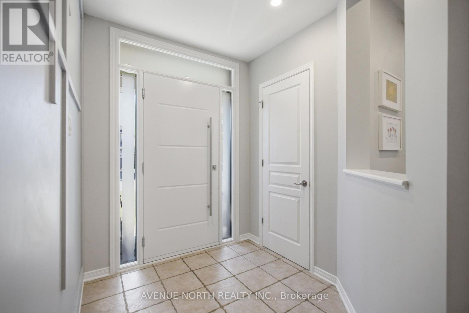 556 Mazari Crescent, Ottawa, Ontario  K2S 0A1 - Photo 5 - X13583794