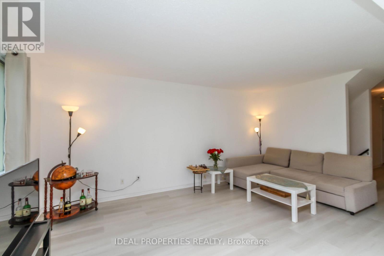 26 - 2415 Southvale Crescent, Ottawa, Ontario  K1B 4T9 - Photo 8 - X13583848