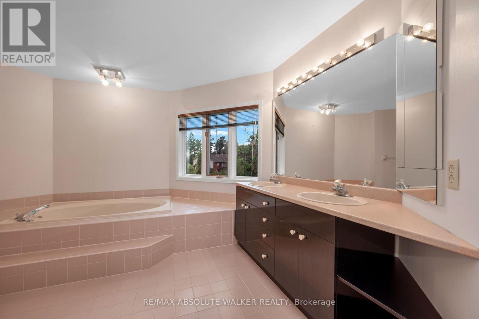 268 Pine Hill Drive, Ottawa, Ontario  K2M 2B6 - Photo 22 - X13583910