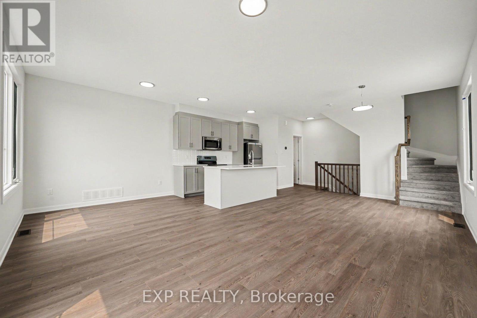 756 Tadpole Crescent, Ottawa, Ontario  K2J 6K4 - Photo 6 - X13584050
