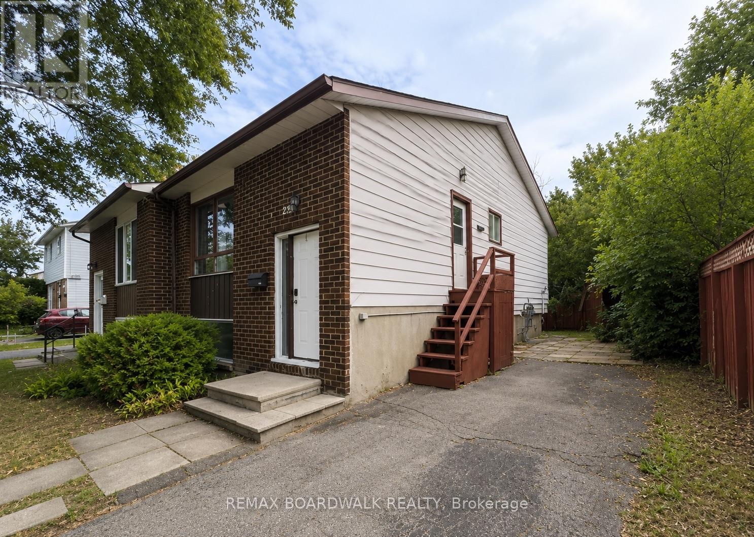 1 - 222 Castlefrank Road, Ottawa, Ontario  K2L 1T5 - Photo 3 - X13584100