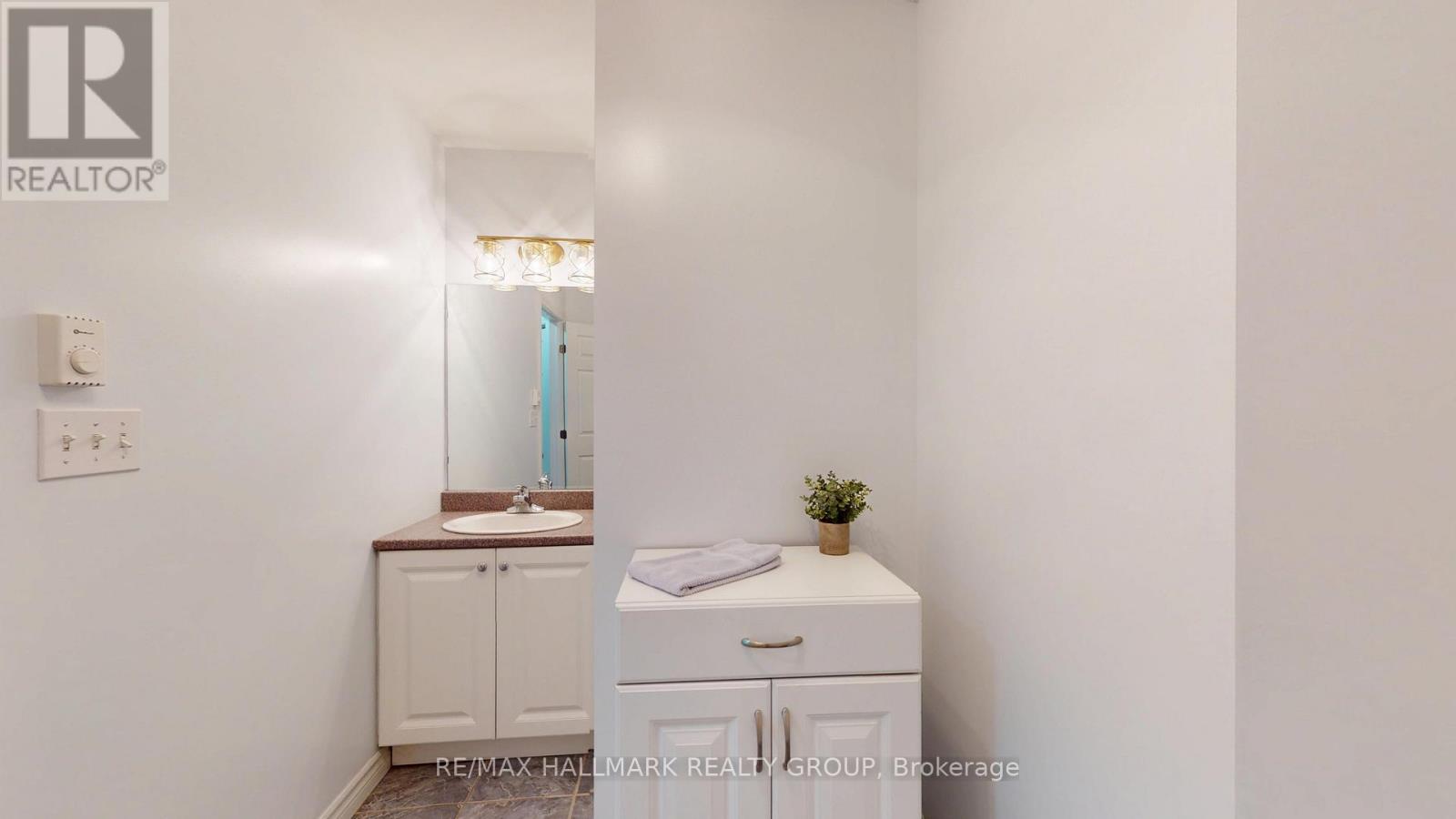 1102 - 237 Oak Street W, Gananoque, Ontario  K7G 2R5 - Photo 25 - X13584378