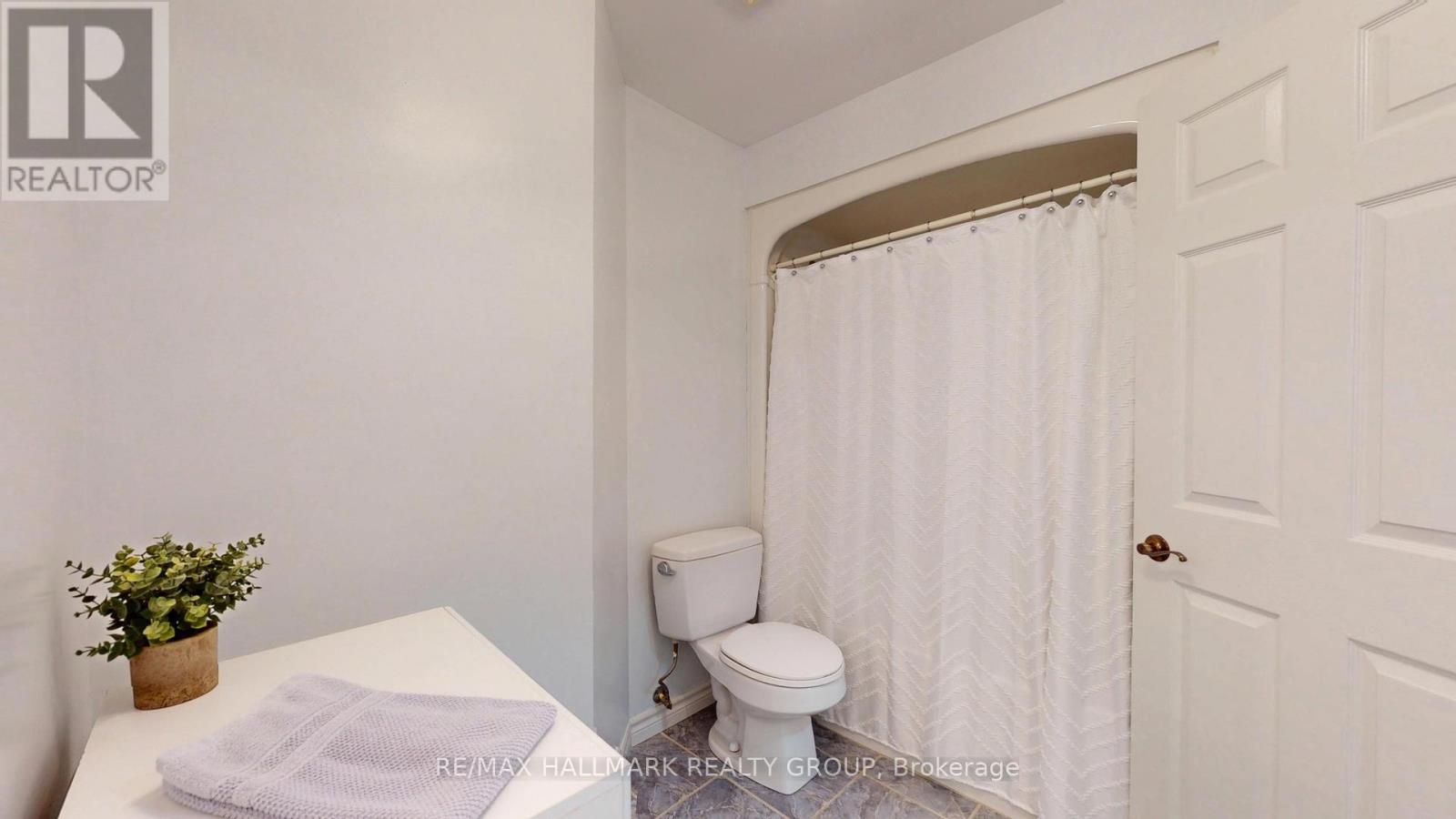 1102 - 237 Oak Street W, Gananoque, Ontario  K7G 2R5 - Photo 26 - X13584378