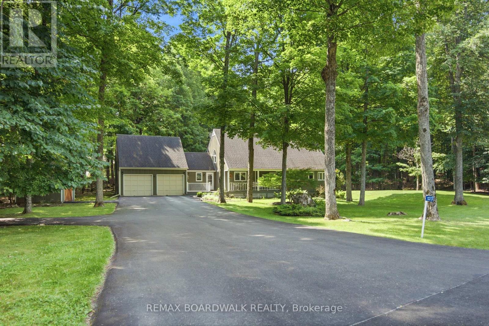 123 Poole Drive, Drummond/north Elmsley, Ontario  K7H 3C5 - Photo 1 - X13584428