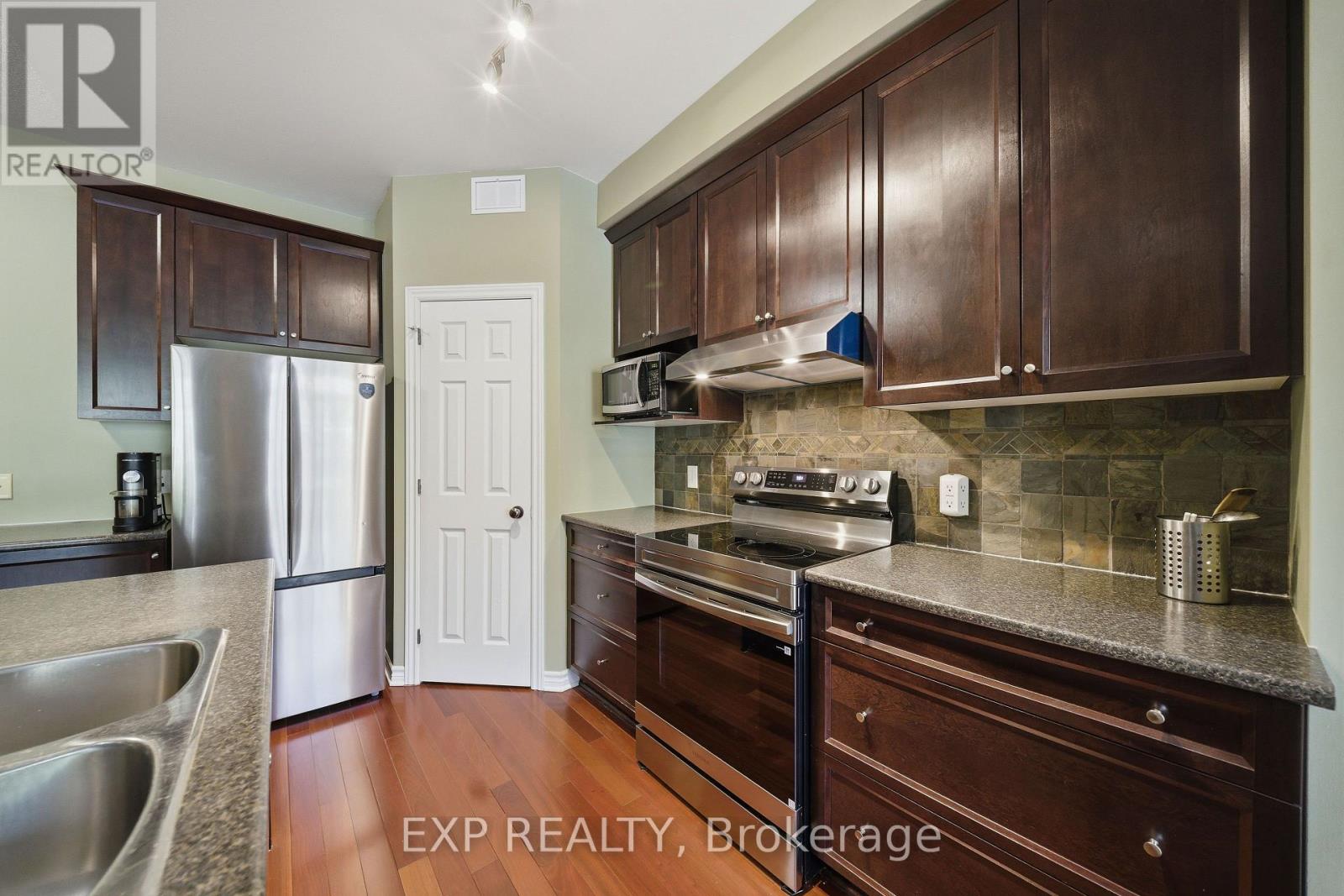 4265 Kelly Farm Drive, Ottawa, Ontario  K1T 0A6 - Photo 9 - X13584488