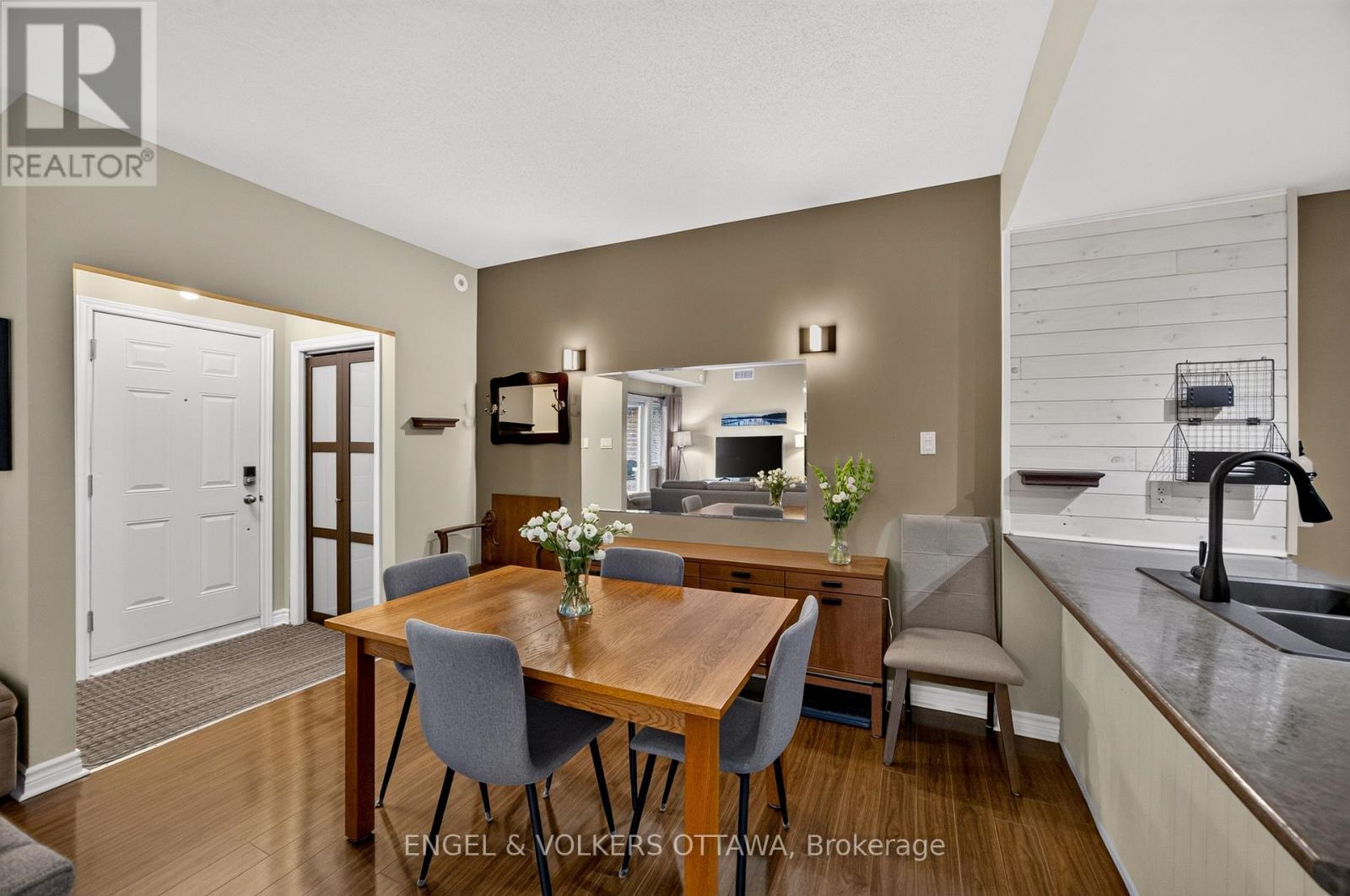4 - 165 Waterbridge Drive, Ottawa, Ontario  K2G 7G3 - Photo 5 - X13584530