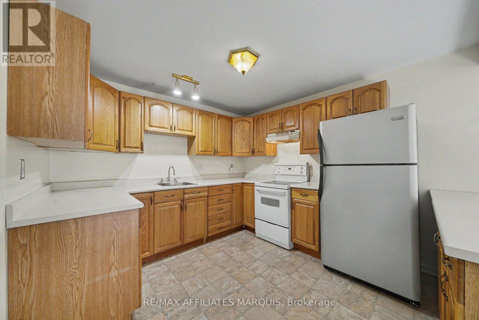 26 Market Street N, Smiths Falls, Ontario  K7A 2E6 - Photo 12 - X13584572