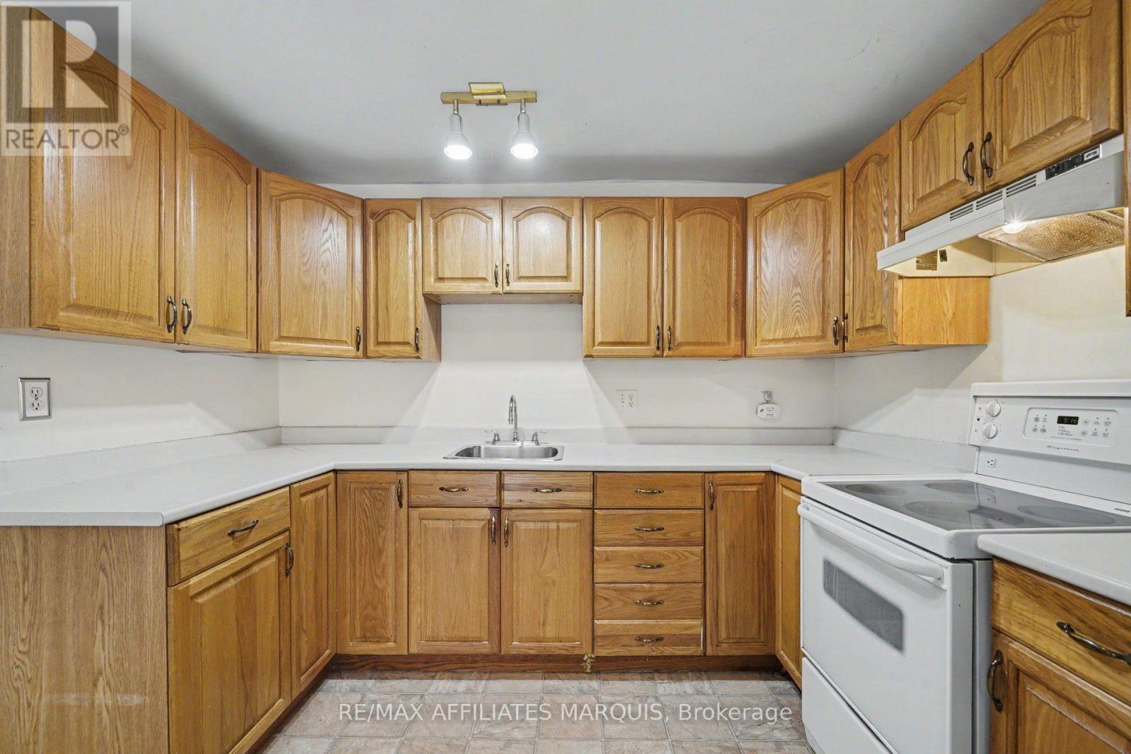 26 Market Street N, Smiths Falls, Ontario  K7A 2E6 - Photo 13 - X13584572