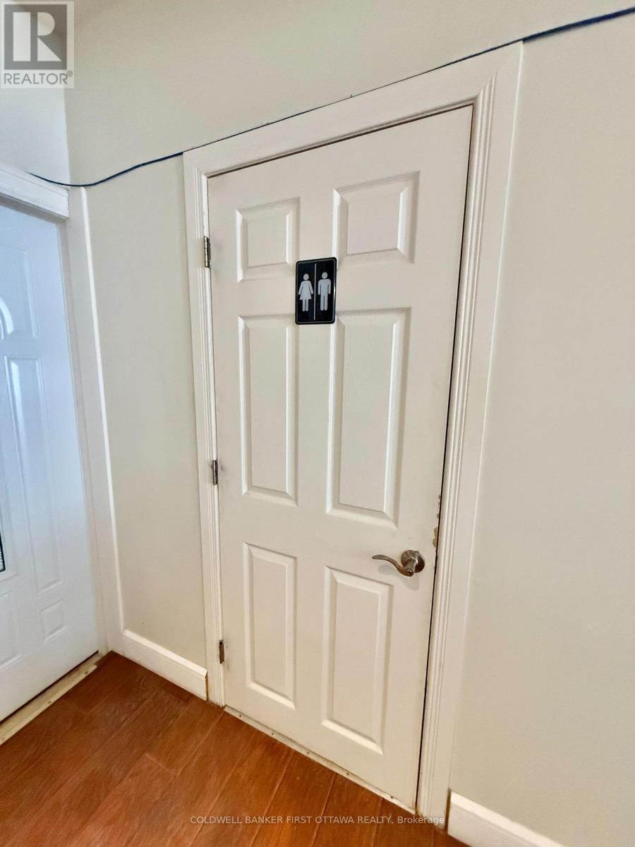880 Somerset Street W, Ottawa, Ontario  K1R 6R7 - Photo 11 - X13585102