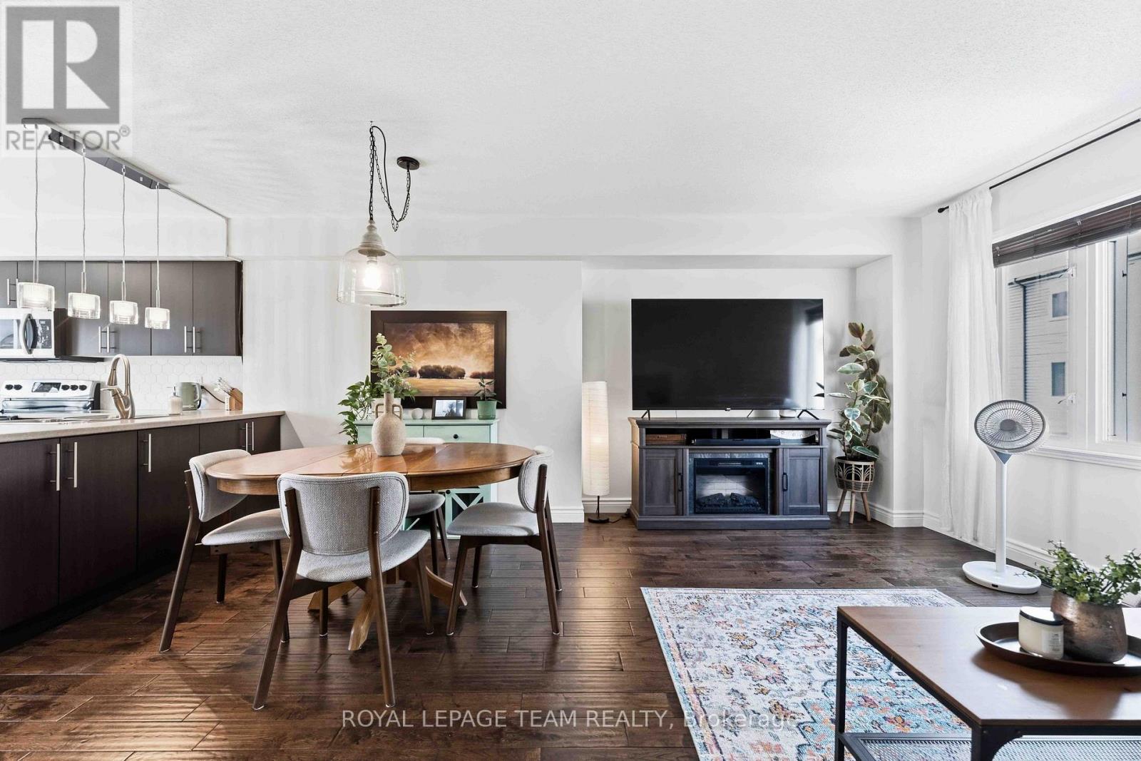 358 Moffatt Pond Court, Ottawa, Ontario  K2J 0C7 - Photo 6 - X13585212