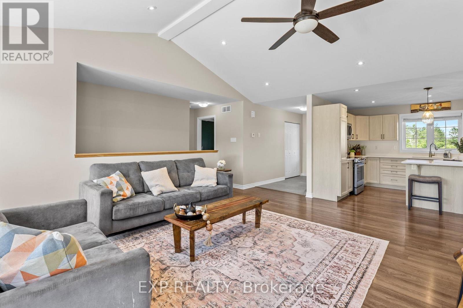 4153 Roger Stevens Drive, Montague, Ontario  K7A 4S6 - Photo 8 - X13585304
