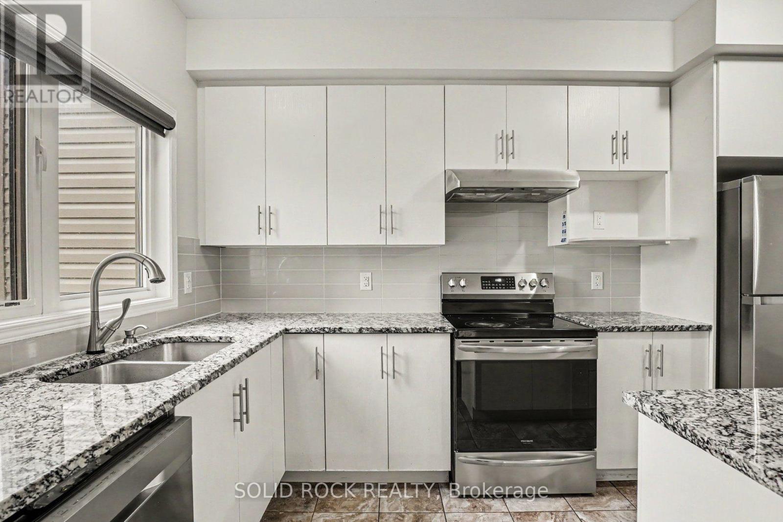 639 Via Campanale Avenue, Ottawa, Ontario  K2J 4A2 - Photo 3 - X13586198