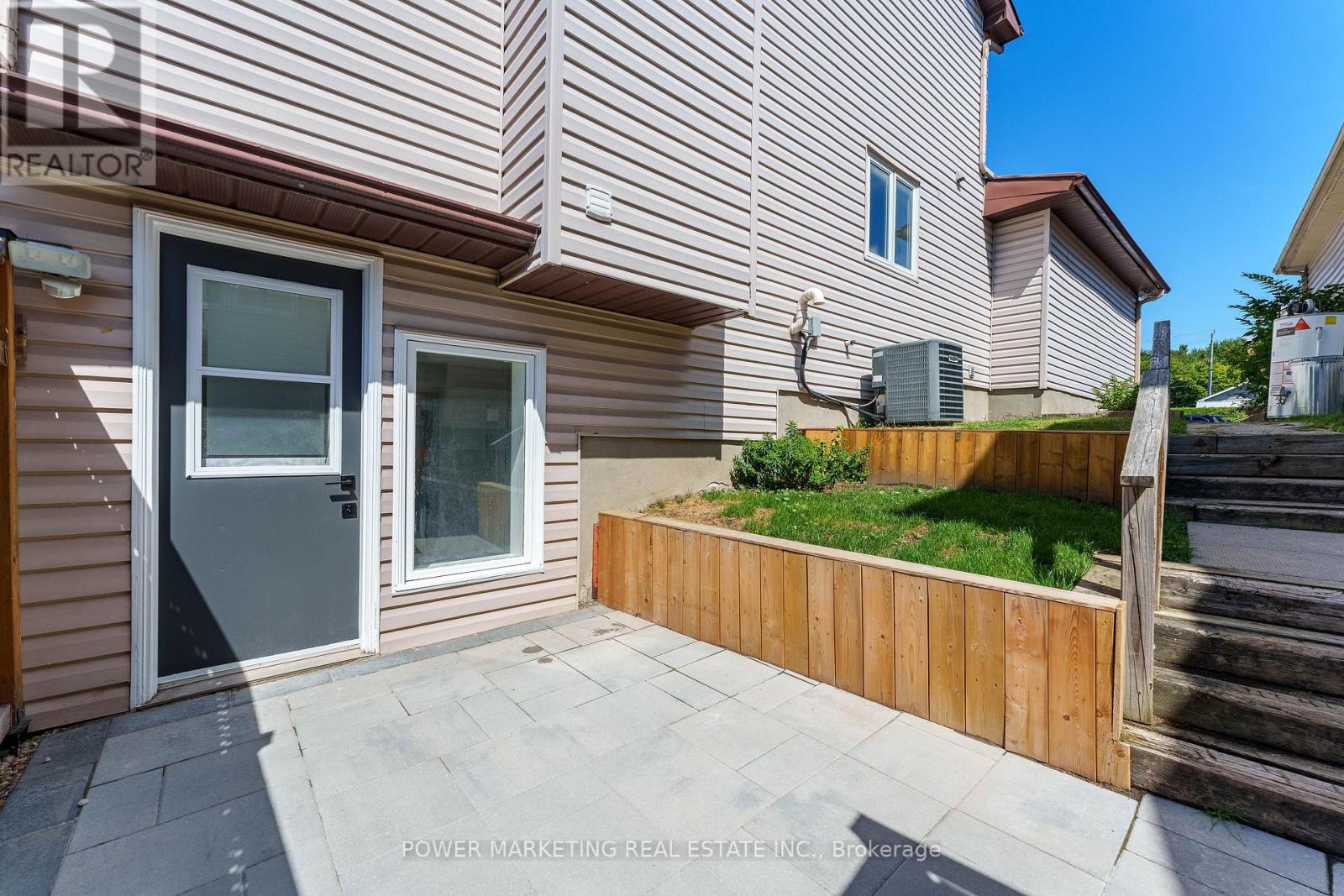 5722 Kemplane Court, Ottawa, Ontario  K1W 1B8 - Photo 26 - X13589478