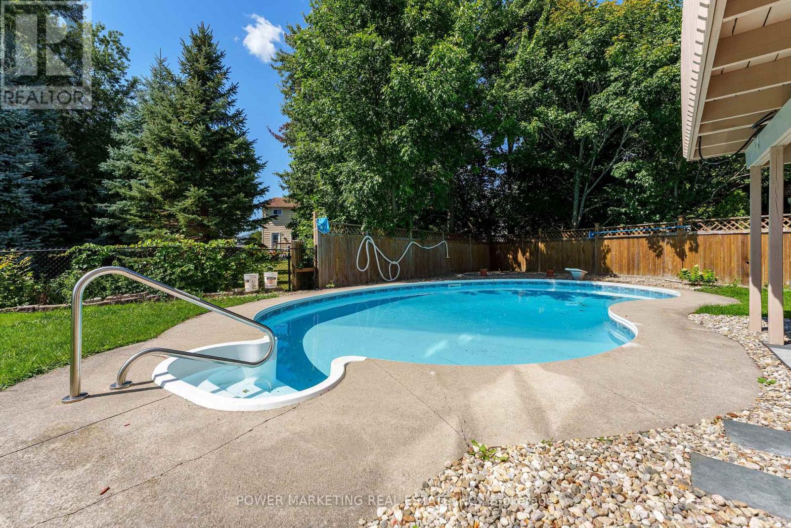 5722 Kemplane Court, Ottawa, Ontario  K1W 1B8 - Photo 39 - X13589478