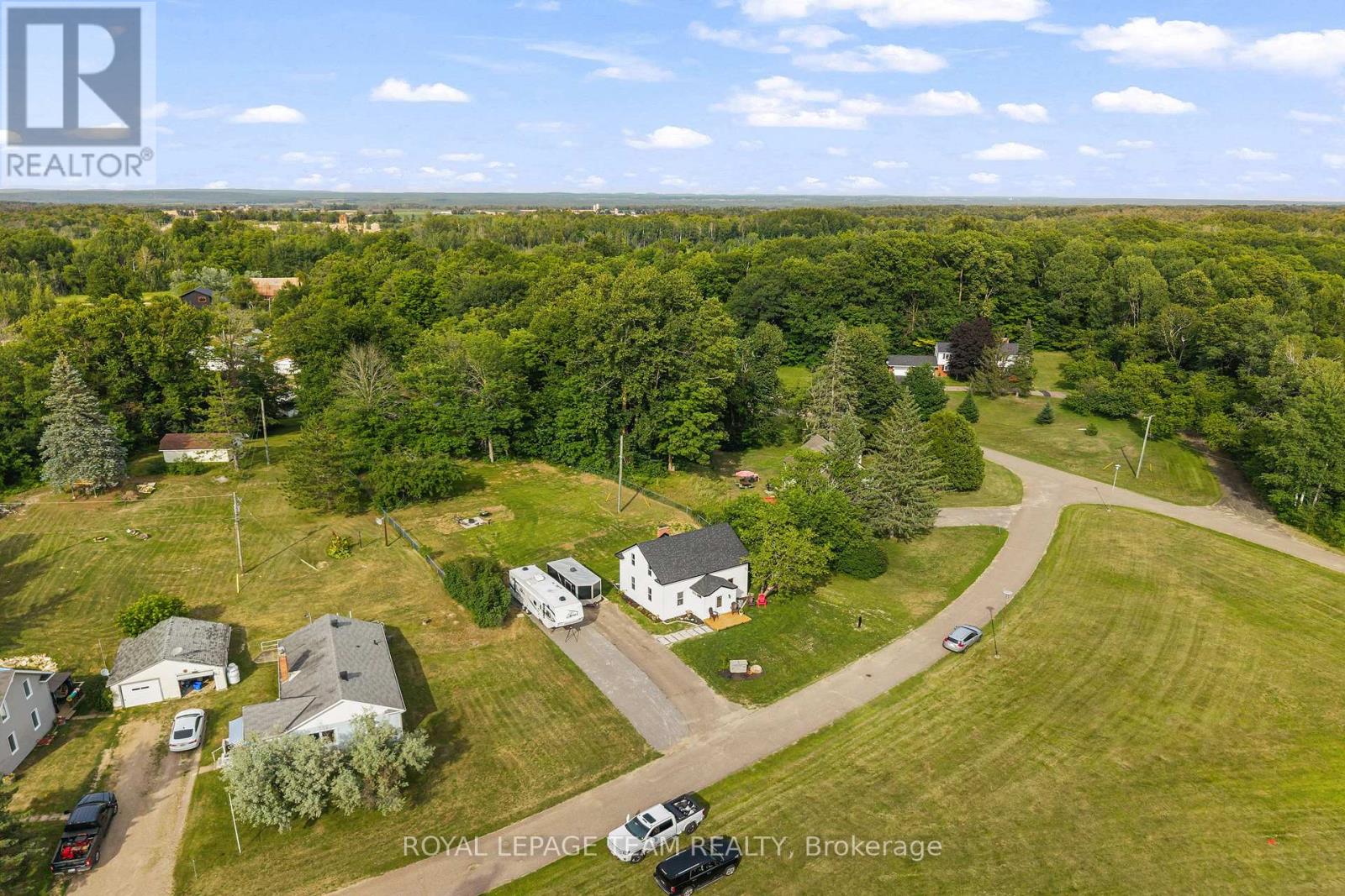 27 Tammy Trail, Whitewater Region, Ontario  K0J 1Y0 - Photo 7 - X13590098