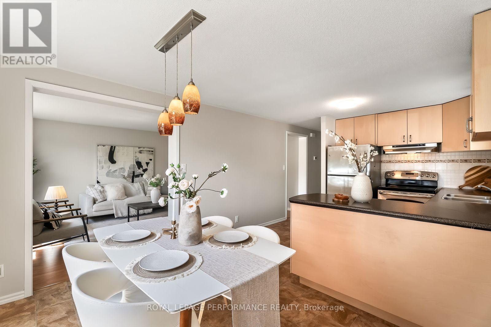2179 Erinbrook Crescent, Ottawa, Ontario  K1B 4J7 - Photo 14 - X13590752