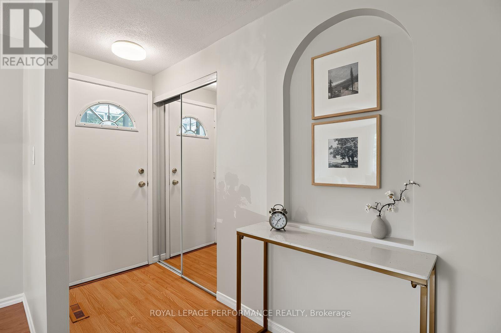 2179 Erinbrook Crescent, Ottawa, Ontario  K1B 4J7 - Photo 16 - X13590752