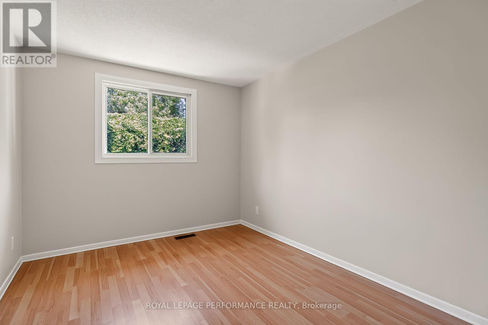 2179 Erinbrook Crescent, Ottawa, Ontario  K1B 4J7 - Photo 25 - X13590752